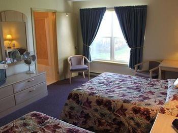 Auberge Doucet Inn Chéticamp Eksteriør billede